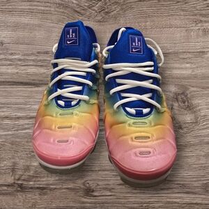 Nike Women's Gradient Pink Blue Sneakers